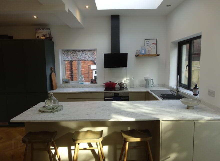 6 Knockbreda Drive, Belfast, BT6 0HJ