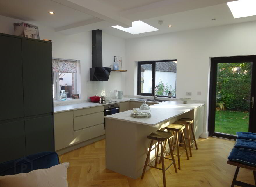 6 Knockbreda Drive, Belfast, BT6 0HJ