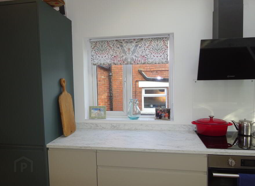6 Knockbreda Drive, Belfast, BT6 0HJ