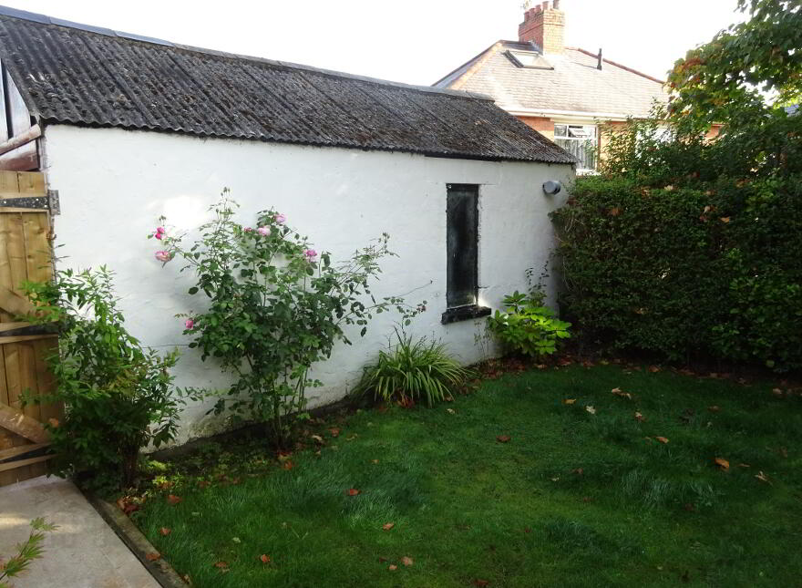 6 Knockbreda Drive, Belfast, BT6 0HJ