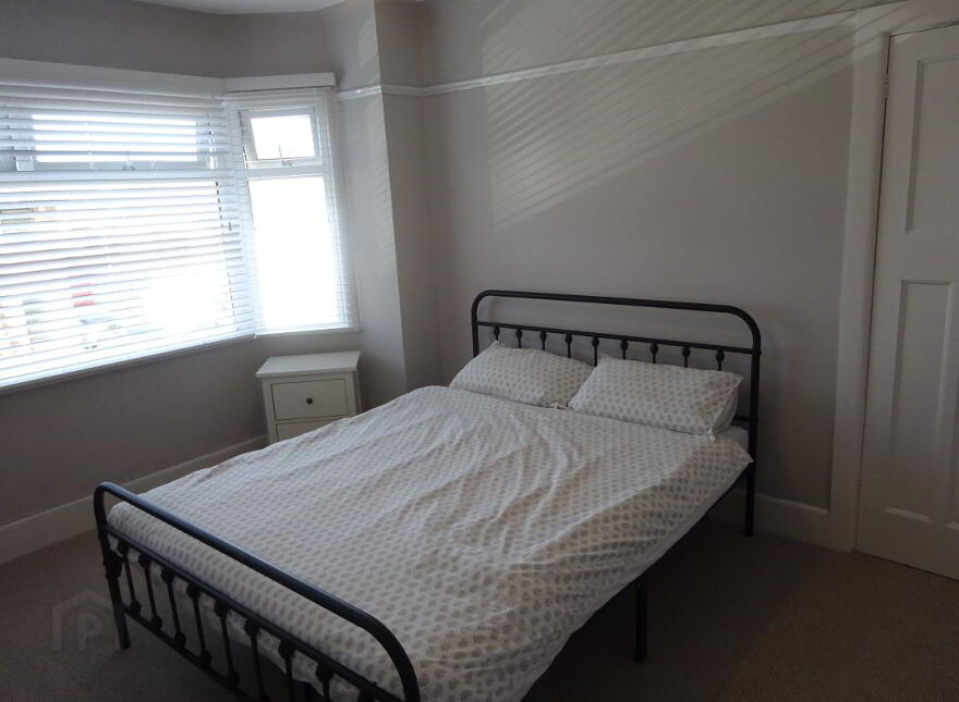 6 Knockbreda Drive, Belfast, BT6 0HJ