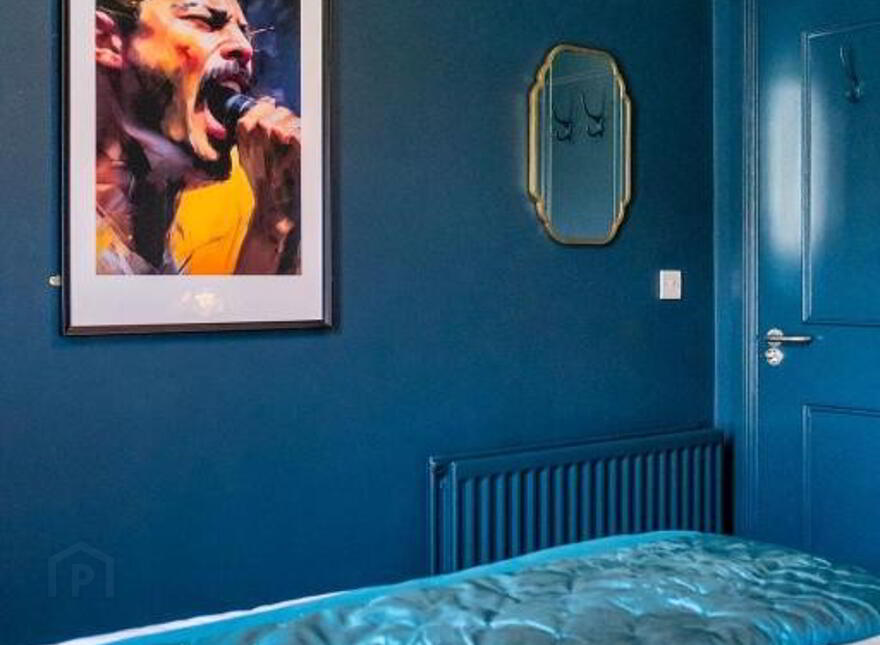 LUXURY STUDENT SHORT LET, 2 Asylum Road, Derry, BT48 7EZ