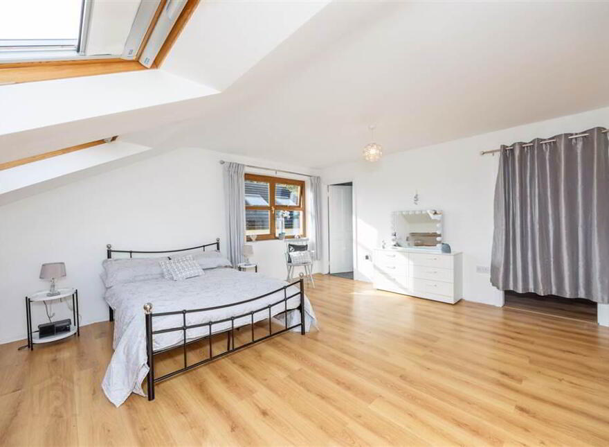 16 Buckshead Road, Downpatrick, BT30 8JB