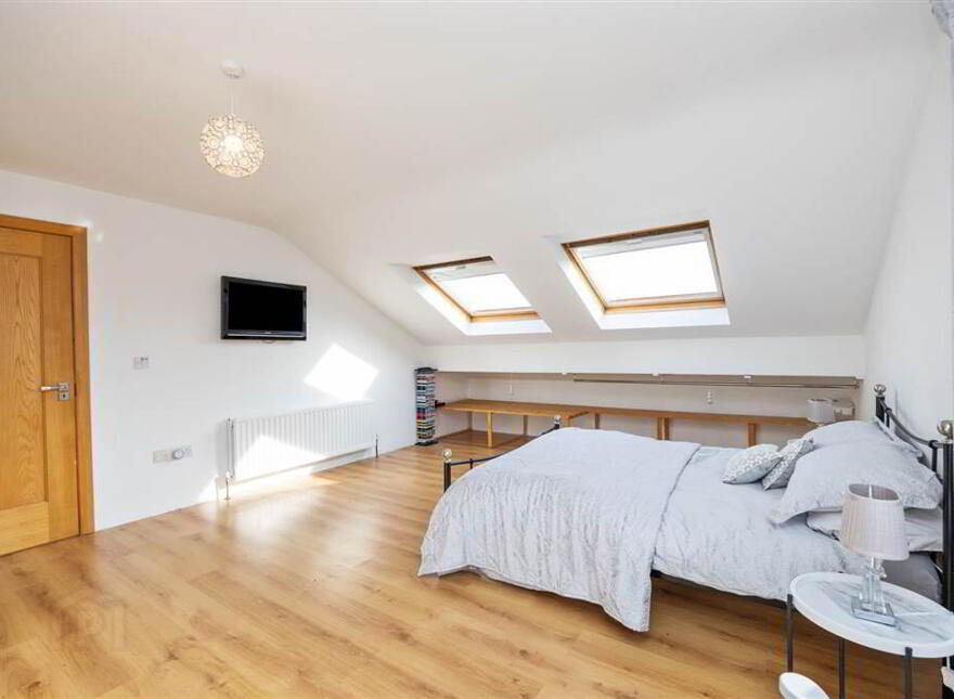 16 Buckshead Road, Downpatrick, BT30 8JB