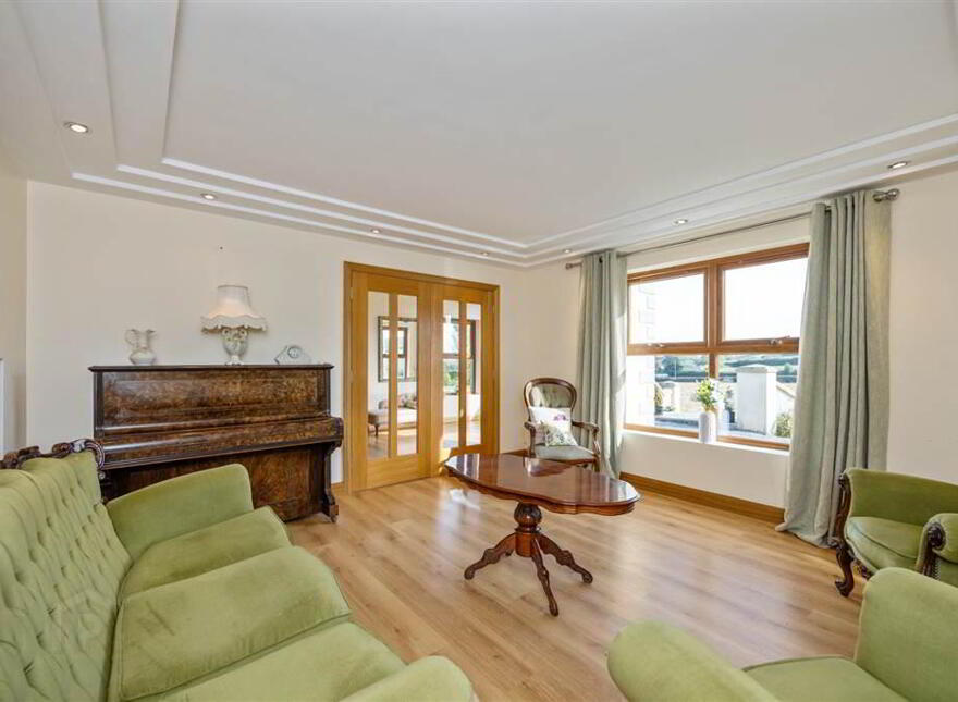 16 Buckshead Road, Downpatrick, BT30 8JB