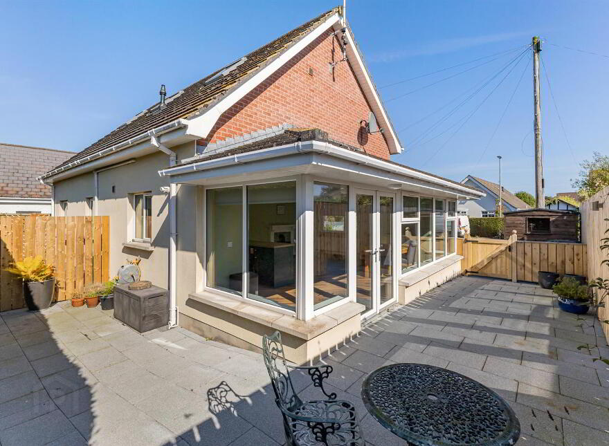 1b Sandhurst Park, Ballyholme, Bangor, BT20 5NU