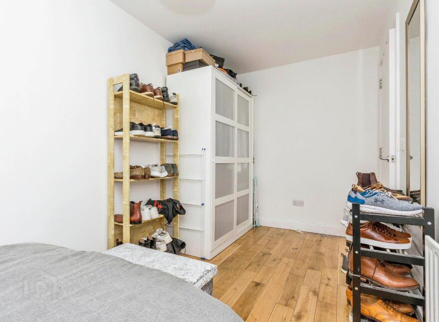 Apartment 805 College Court Central, Belfast, BT1 6BZ