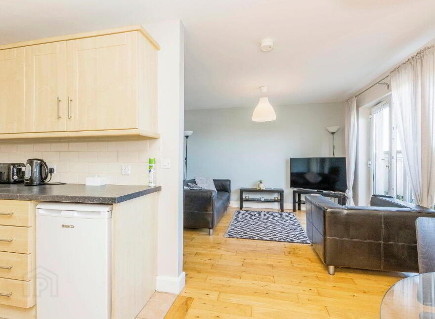 Apartment 805 College Court Central, Belfast, BT1 6BZ
