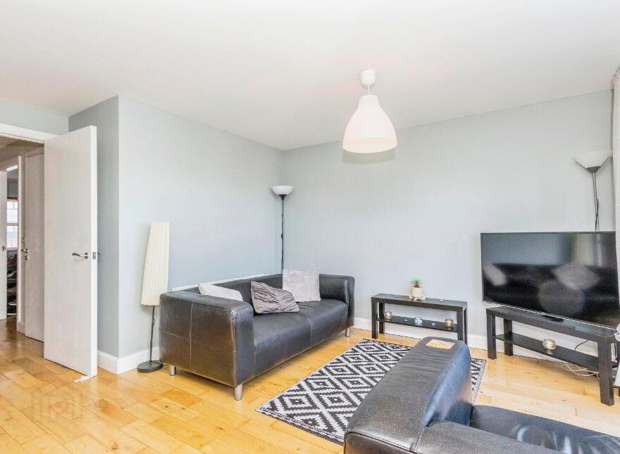 Apartment 805 College Court Central, Belfast, BT1 6BZ