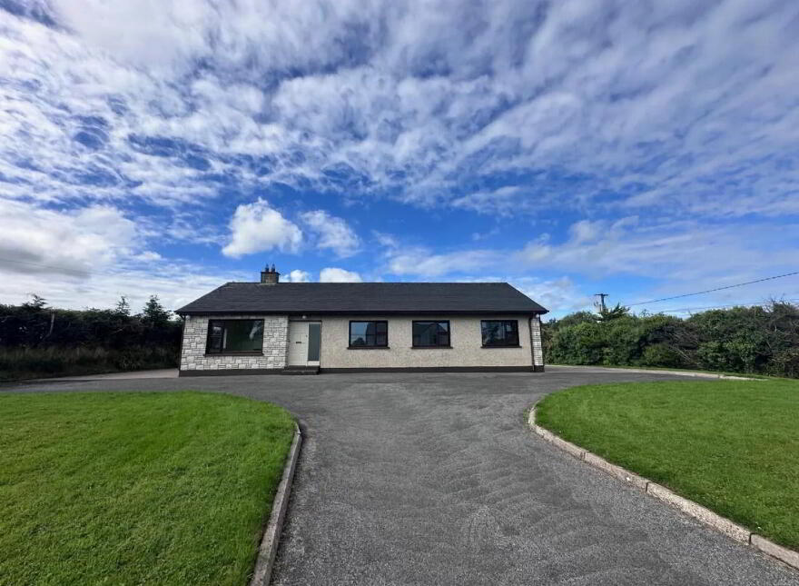 Davagh Etra, Emyvale, H18TR82 photo