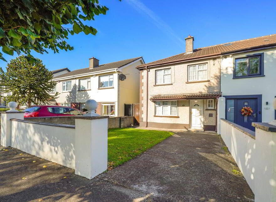 46 Kiltipper Drive, Aylesbury, Tallaght, Dublin, D24CC1X photo