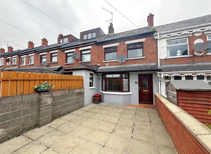 54 Ladbrook Drive, Belfast, BT14 7ND photo