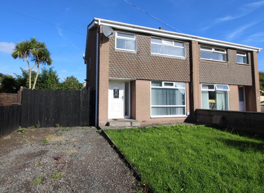 34 Cormorant Park, Carrickfergus, BT38 7RS photo