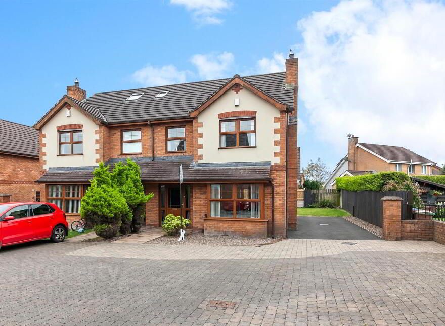 29 Laurel Hill, Newtownabbey, BT36 5SZ photo