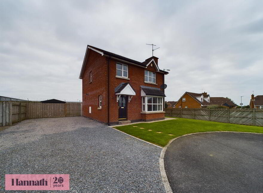 28 Avondale Manor, Craigavon, BT64 1AF photo