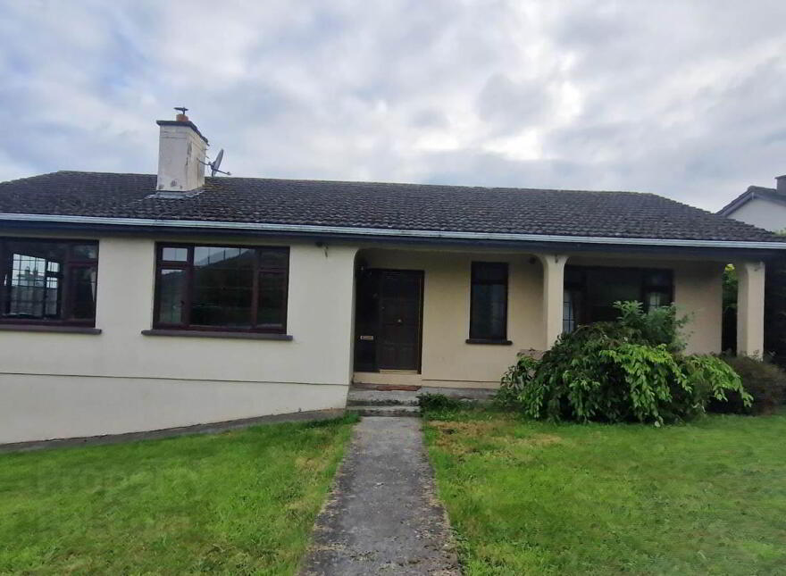 28 Woodland Heights, Carrickbeg, Carrick-On-Suir, E32KW89 photo