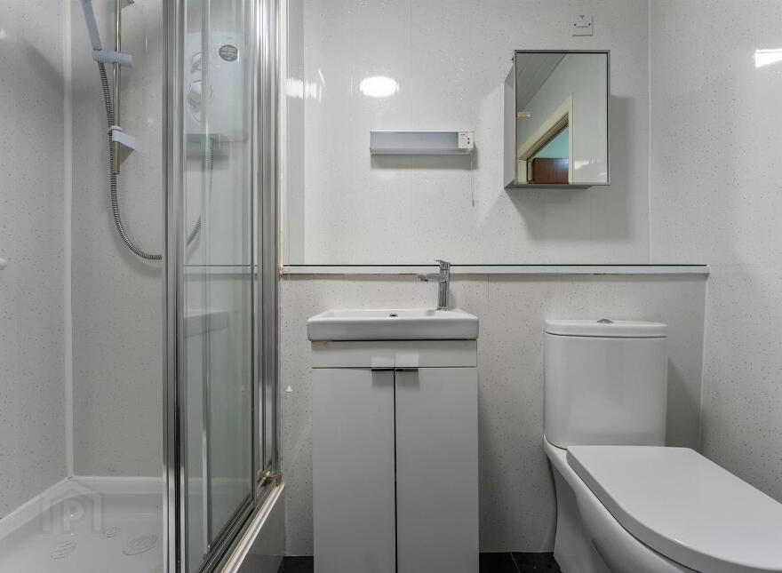 Flat 16, 14 Mount Royal, Donaghadee, BT21 0QY