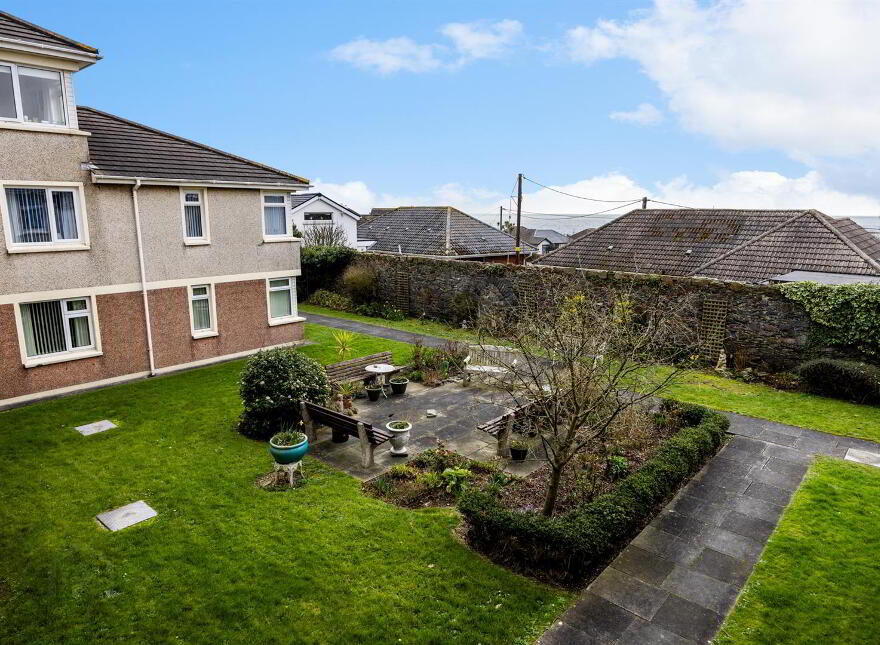 Flat 16, 14 Mount Royal, Donaghadee, BT21 0QY