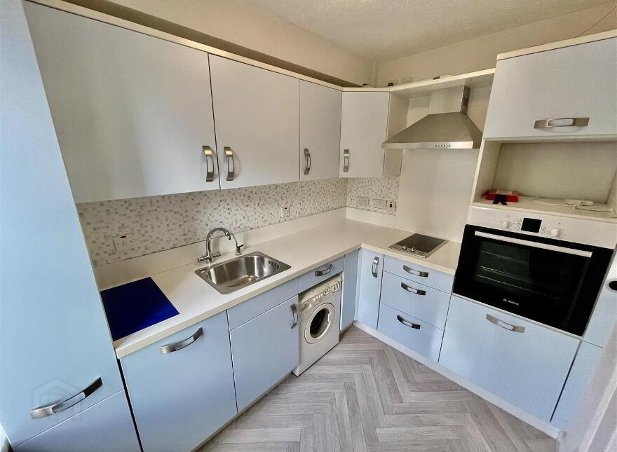 Flat 16, 14 Mount Royal, Donaghadee, BT21 0QY