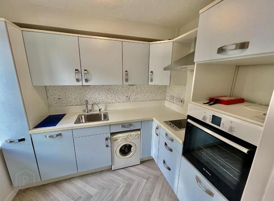 Flat 16, 14 Mount Royal, Donaghadee, BT21 0QY