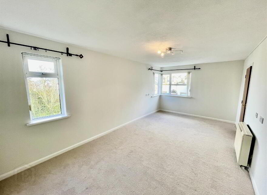 Flat 16, 14 Mount Royal, Donaghadee, BT21 0QY