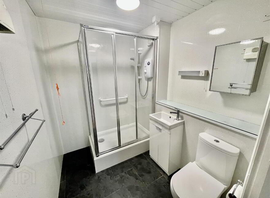 Flat 16, 14 Mount Royal, Donaghadee, BT21 0QY