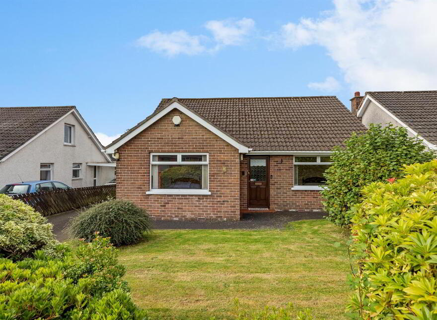 4 St. Annes Crescent, Newtownabbey, BT36 5JZ photo