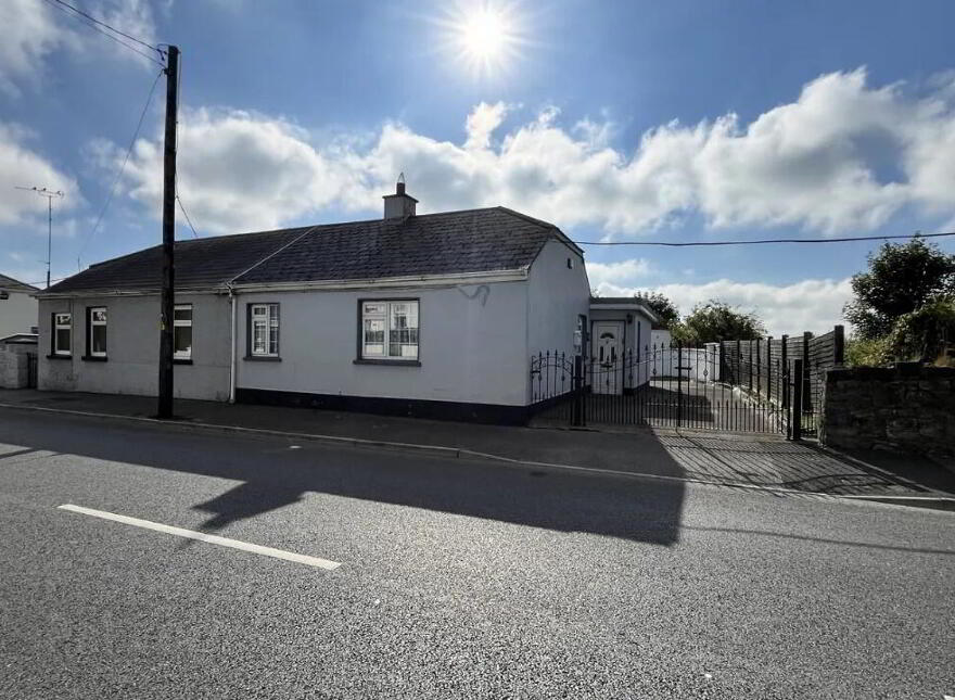 16 Valley Cottages, Patrick St, Mullingar, N91Y5Y2 photo