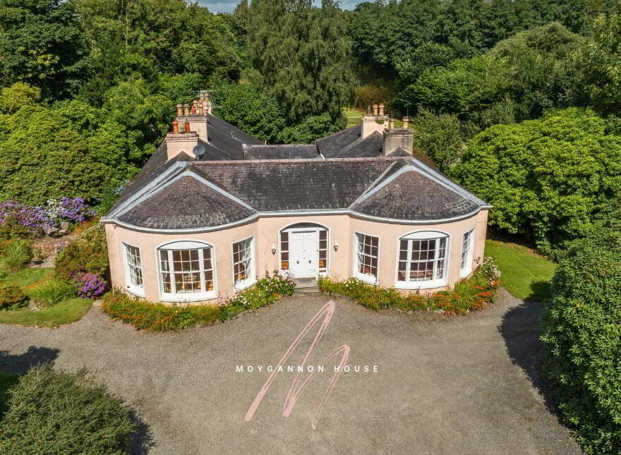 Moygannon House, 54 Rostrevor Road, Warrenpoint, Newry, BT34 3RU photo