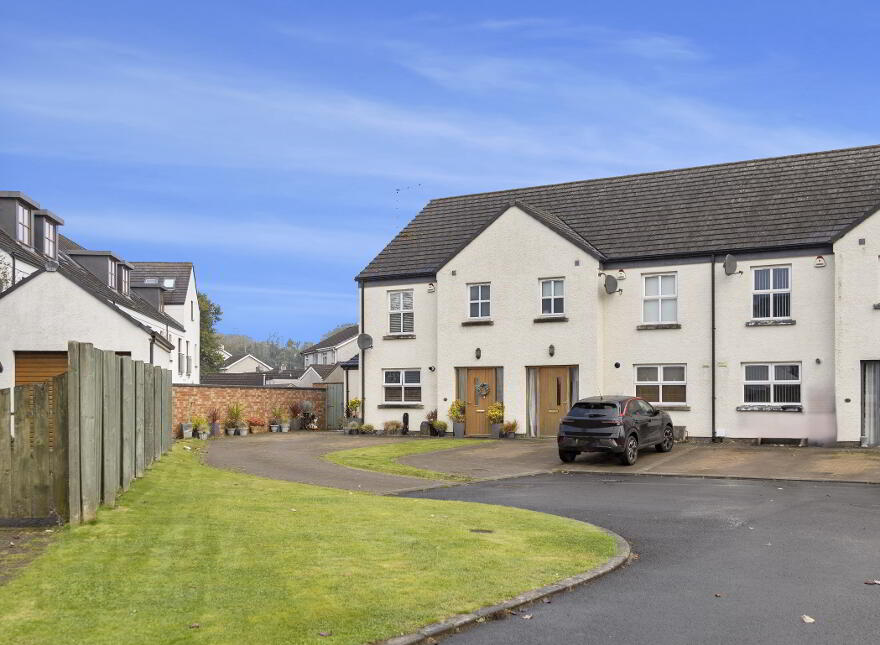 15 Tullymore Garden, Broughshane, Ballymena, BT43 7GU photo