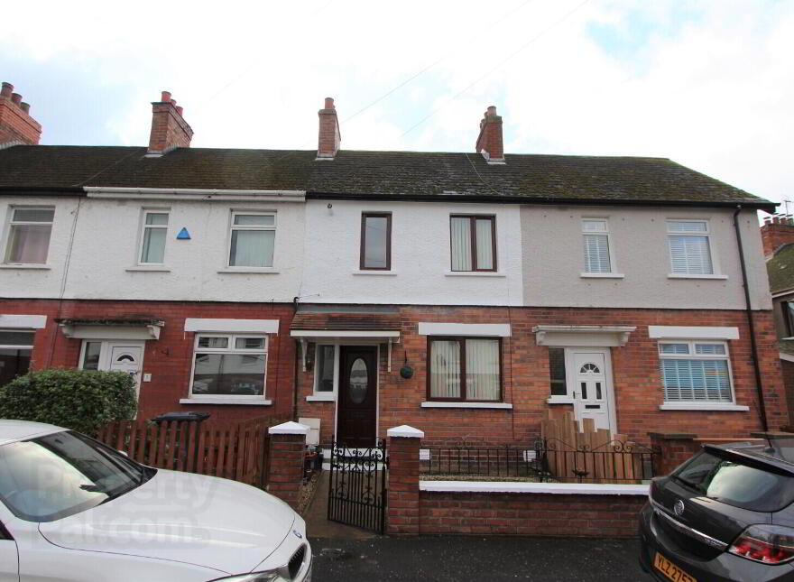 3 Strandburn Drive, Belfast, BT4 1NA photo