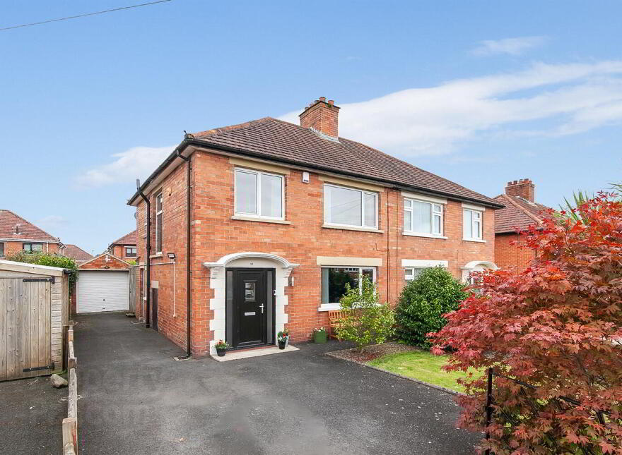 42 Cumberland Drive, Dundonald, Belfast, BT16 2AT photo