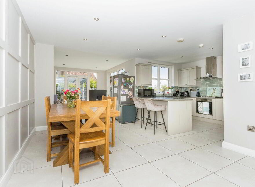 21 Prince Regent Park, North Road, Newtownards, BT23 7FT