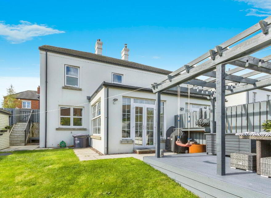 21 Prince Regent Park, North Road, Newtownards, BT23 7FT