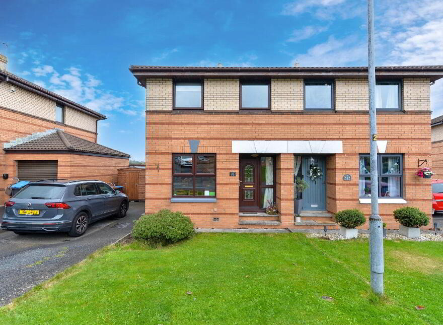 2 Grangewood Heights, Dundonald, Belfast, BT16 1GG photo