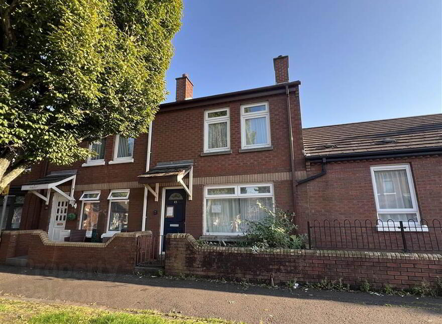 15 Prince Andrew Park, Belfast, BT12 5PW photo