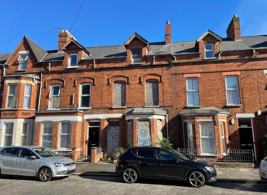 100 Cromwell Road, Belfast, BT7 1JY photo