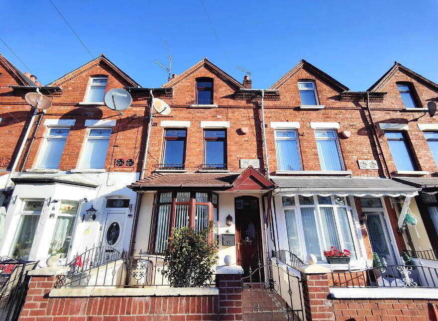 69 Willowbank Gardens, Belfast, BT15 5AJ photo