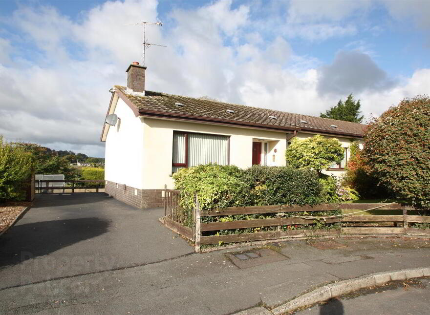 9 Hilltop, Ballynahinch, BT24 8NL photo