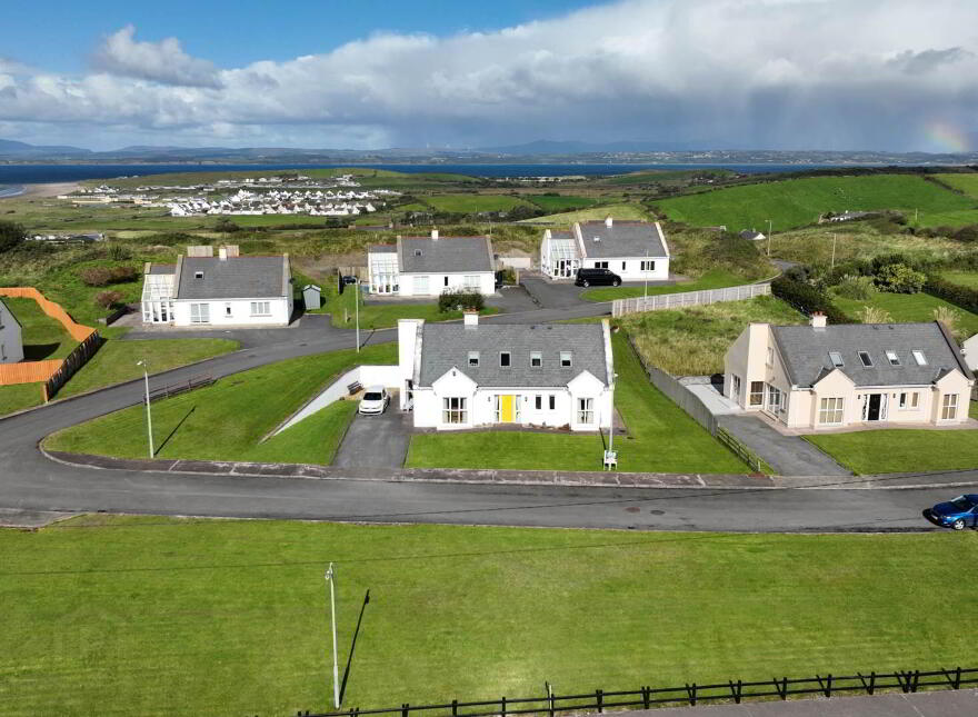 16 Ardeelan Cottages, Rossnowlagh, F94K138