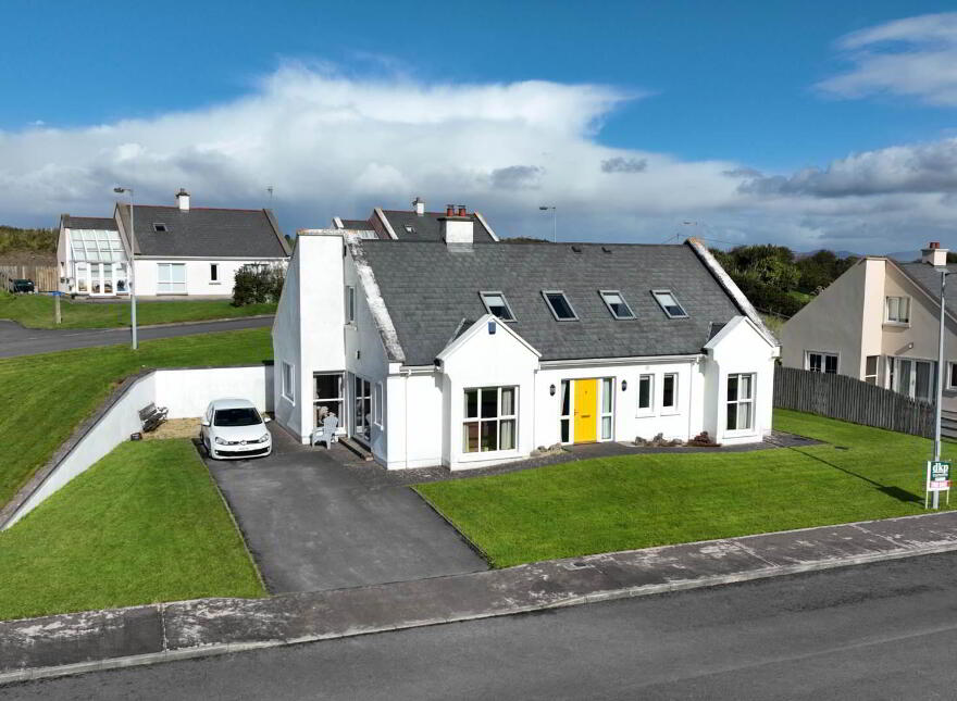 16 Ardeelan Cottages, Rossnowlagh, F94K138