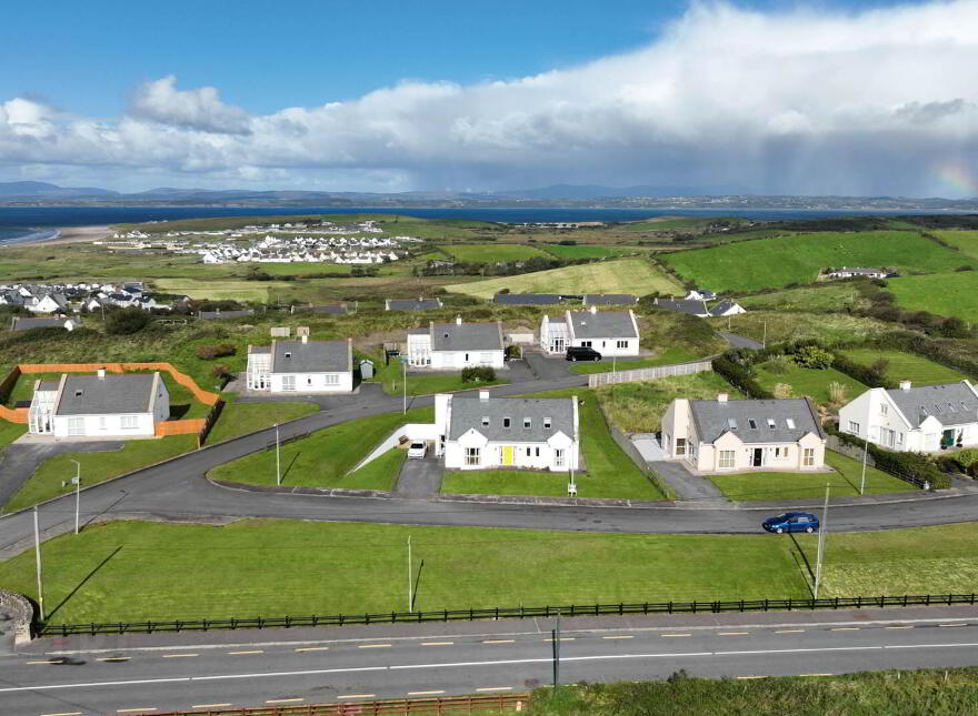 16 Ardeelan Cottages, Rossnowlagh, F94K138