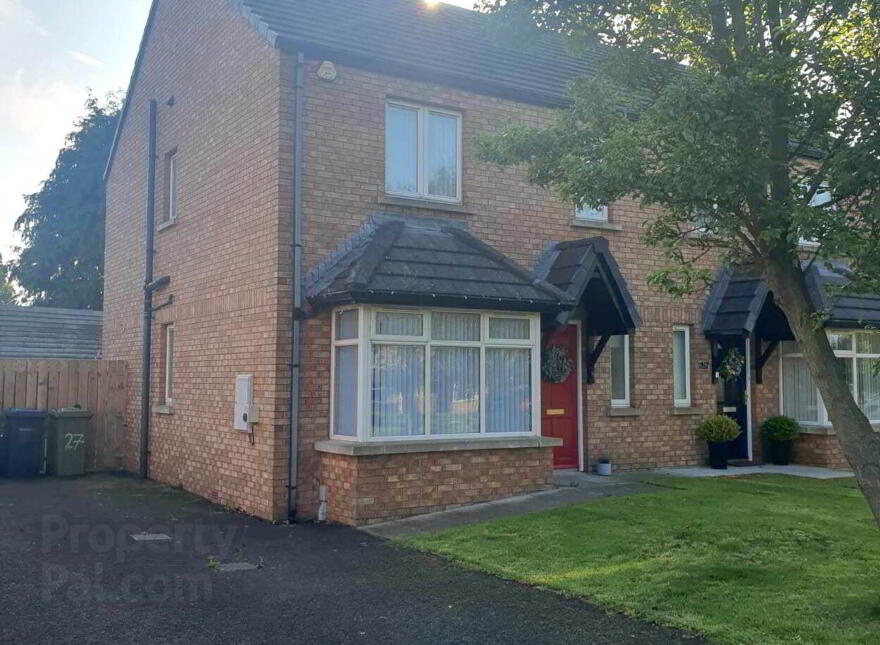 27 Willowtree Manor, Lurgan, BT66 7FY photo