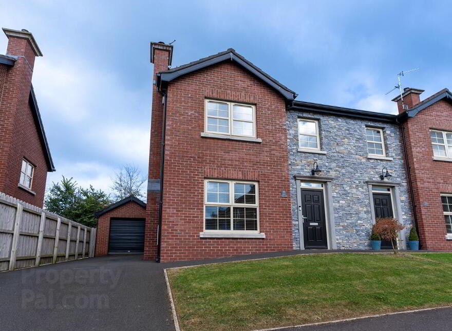 25 Kiln Avenue, Lurgan, BT66 6FA photo