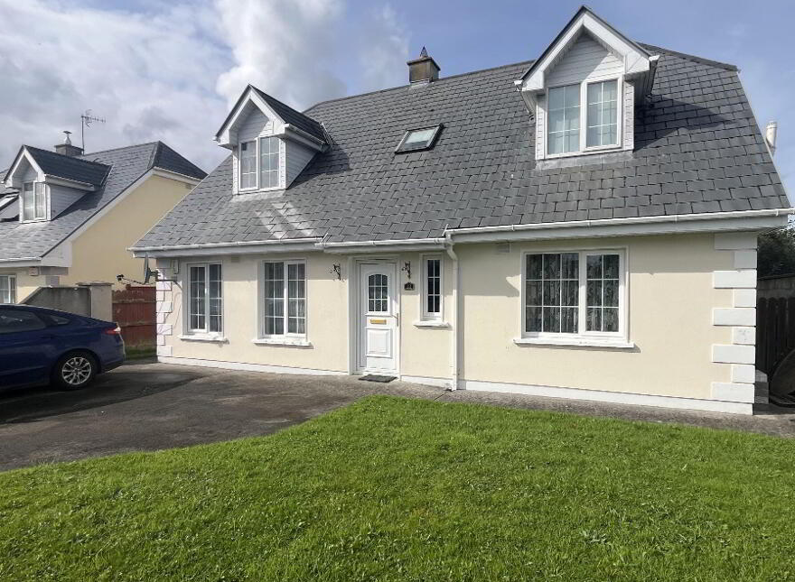 20 The Paddocks, Listowel, V31KH57 photo