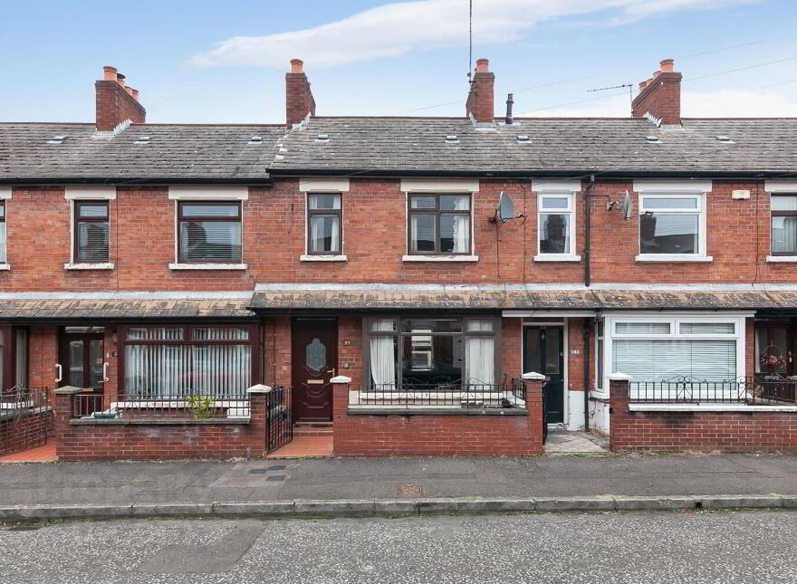 35 Meadowbank Place, Belfast, BT9 7FE photo