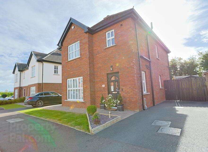 75 The Fairways, Portadown, Criagavon, BT62 3FR photo