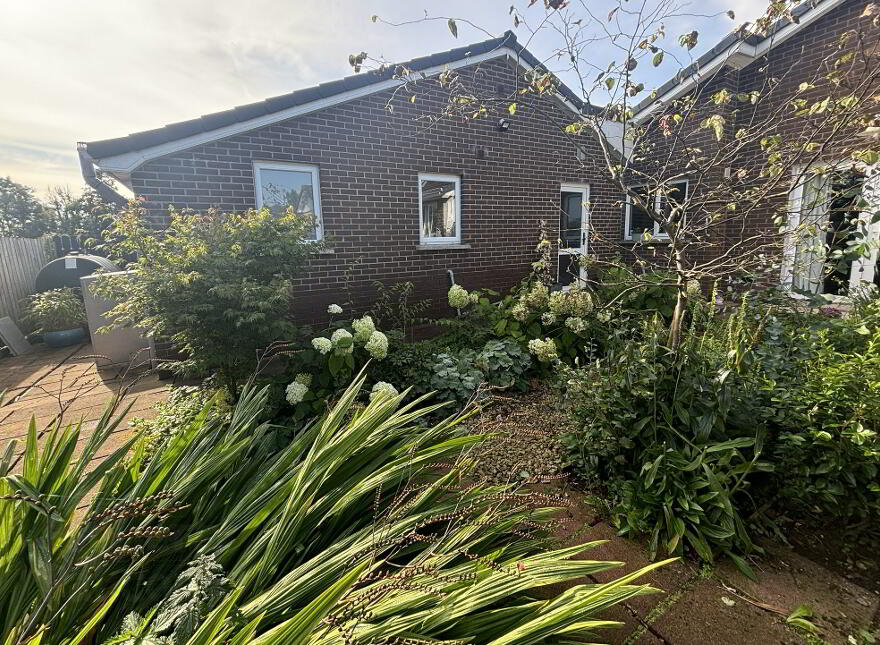 Kenbane Crescent, Ballymena, BT42 2NE photo