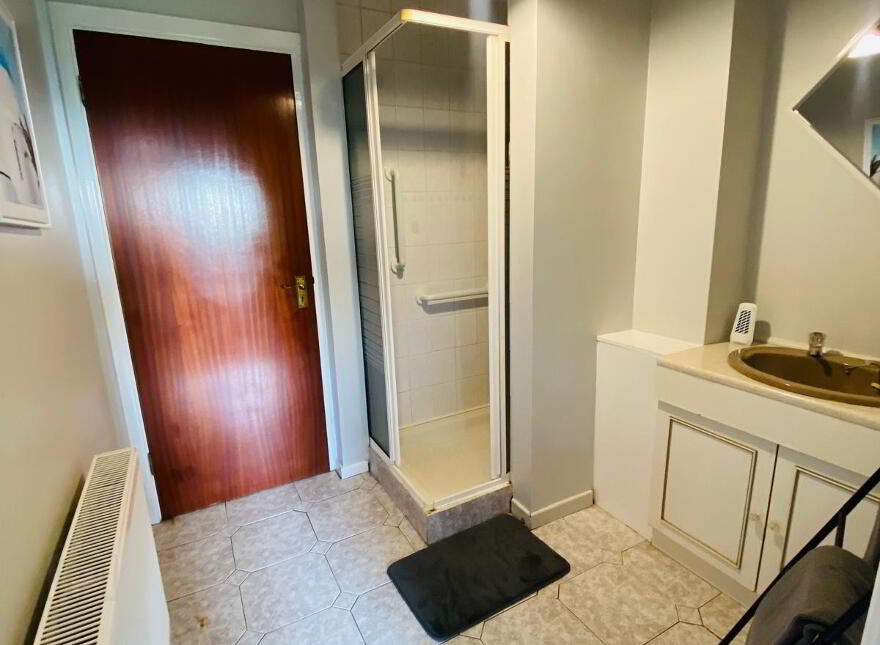 Apt For Rent, 6 Mark Royal Ct, Ben Madigan Heights, Newtownabbey, BT36 7PE
