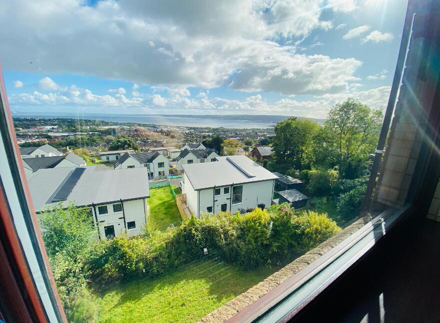 Apt For Rent, 6 Mark Royal Ct, Ben Madigan Heights, Newtownabbey, BT36 7PE